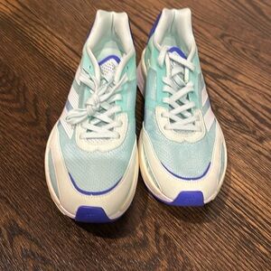 Brand new never worn. Adidas adizero Boston size 9 women’s